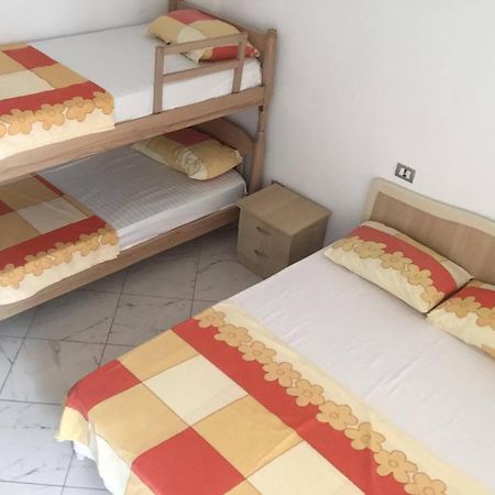 Hotel Kaqaniku Shëngjin Buitenkant foto
