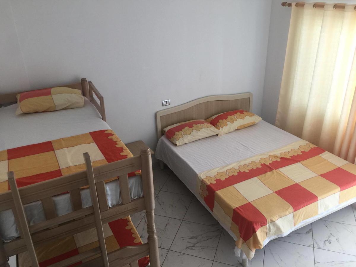 Hotel Kaqaniku Shëngjin Buitenkant foto